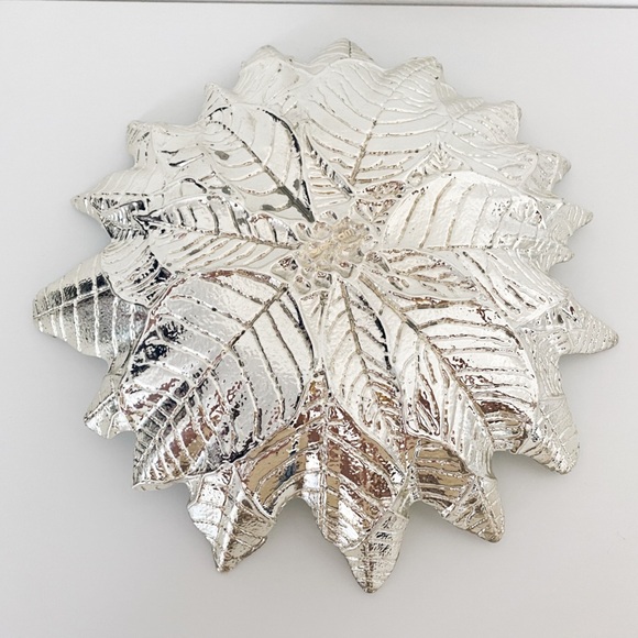 Vintage Akcam Glass Leaf Bowl – White and Silver, Handmade in Turkey, 11” - Picture 7 of 8